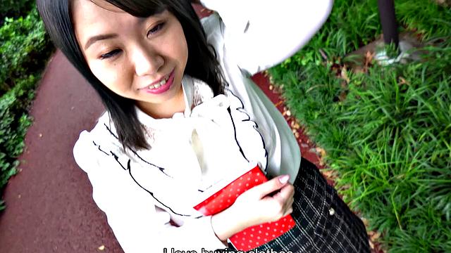 Kaede Morimoto does not have many experiences but she loves that