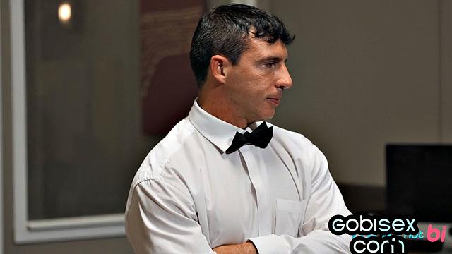 Petite babe bouncing in bi 3some