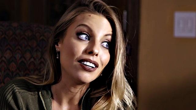 Gorgeous les babes take turns licking pussy