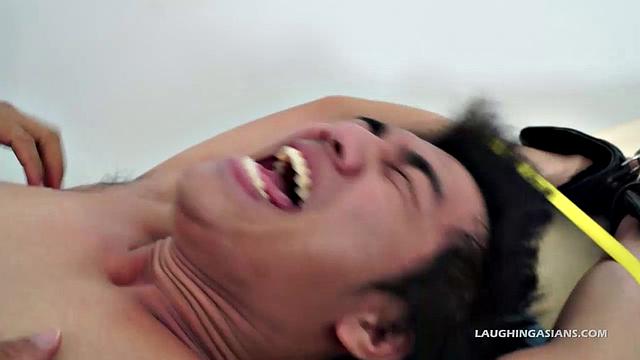 Oh so cute and ticklish Asian twink Ronny makes his debut appearance on Laughing Asians in the usual fashion. This 19 year old Asian boy is delightfully ticklish.