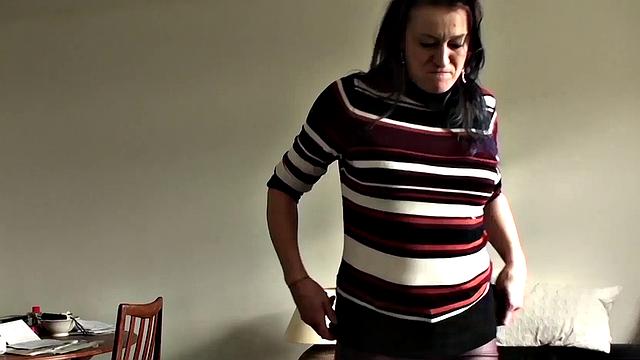English mature whore anally disciplined before tasting cum