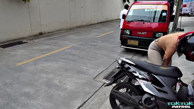 Tuktuk Lookmhee Threesome