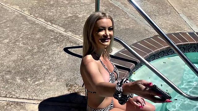 Linzee gives good service