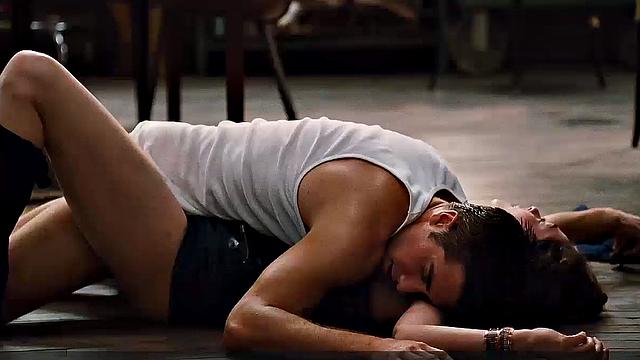 Anne Hathaway nude sex video