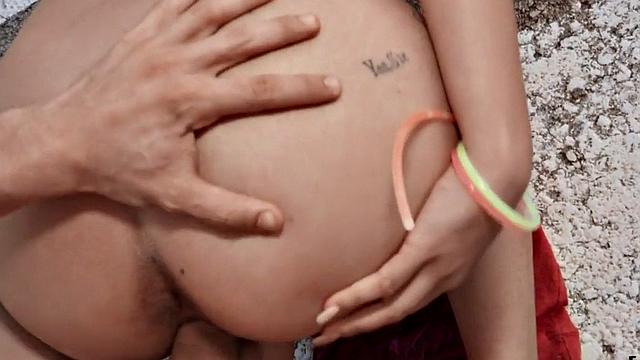 Pulled Latina gives bj in POV before anged in public