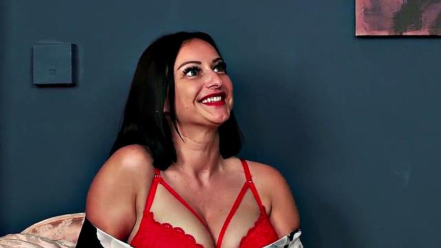 British lingerie voyeur enjoys the show