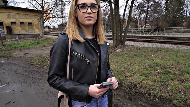 Nerdy amateur pussyravaged on her petite tight pussy