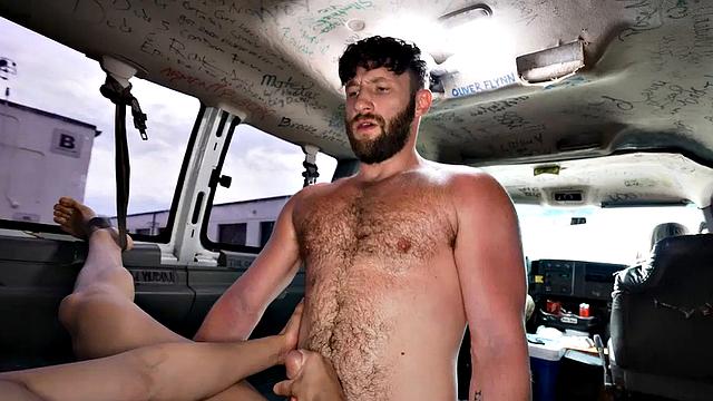 Str8 fooled guy pounded wildly in missionary in ass