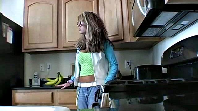 Hot Kelli showing outdoor ass and tits