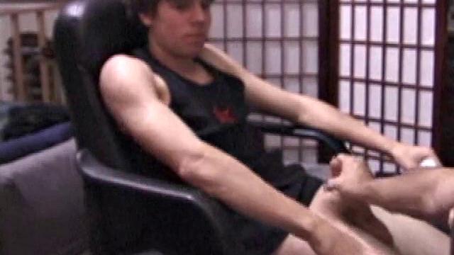 Jayden Gets His Dick Jacked