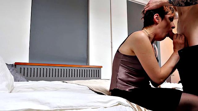 TUTOR4K. Without glasses tutor easily gets seduced by disciple