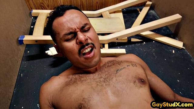 Crazy dom dude fucks sub in gloryhole