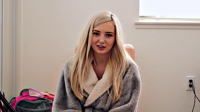 Mackenzie & Lexi have some steamy solo fun in lingerie & t-shirts