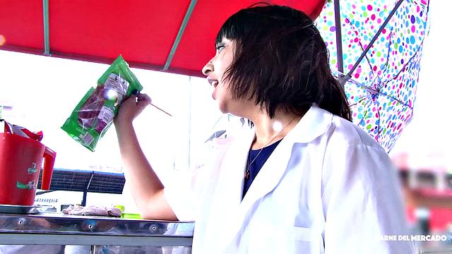 Latina gets fucked & facial