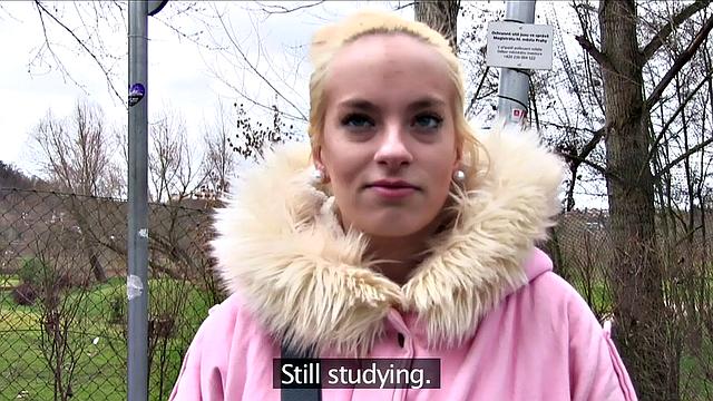 Blonde Gets Fucked in a Car