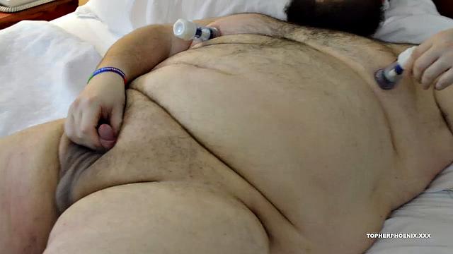 Until now, Pup Rubs has only been helping out from behind the camera, but that changes with this debut solo scene. Watch as he caresses his body, removes his tights, plays with his nips and cock and enjoys some sex toys.