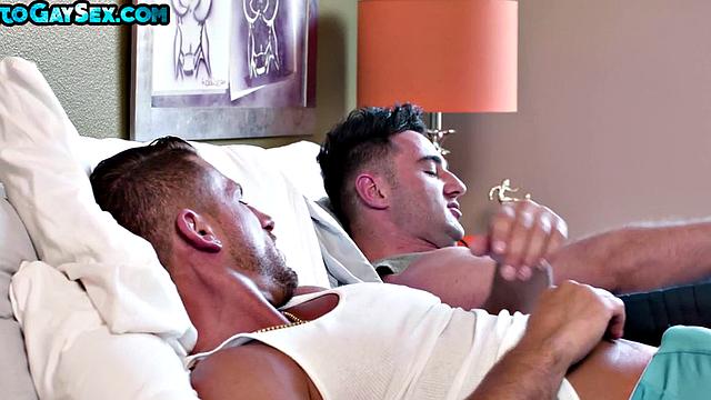 Cumming jock gets fucked by best buddy with athletic physique