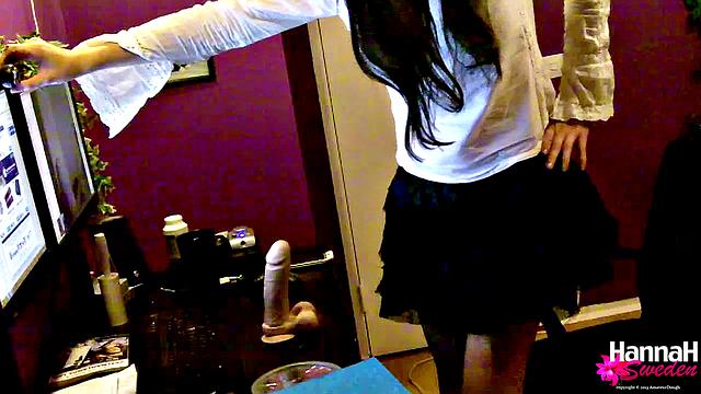 Hannah Sweden webcam show