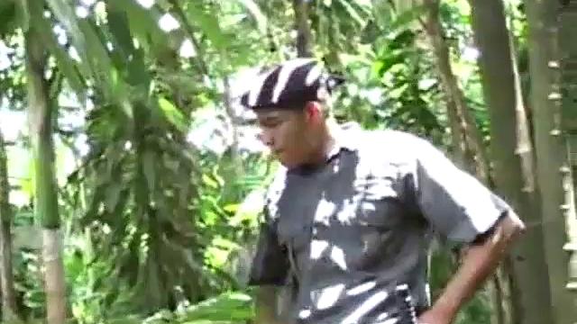 Antonio Bello and Samuel Jacques are enjoying their suck session. Antonio then fucks Samuel and sprays him with warm Latin cum.