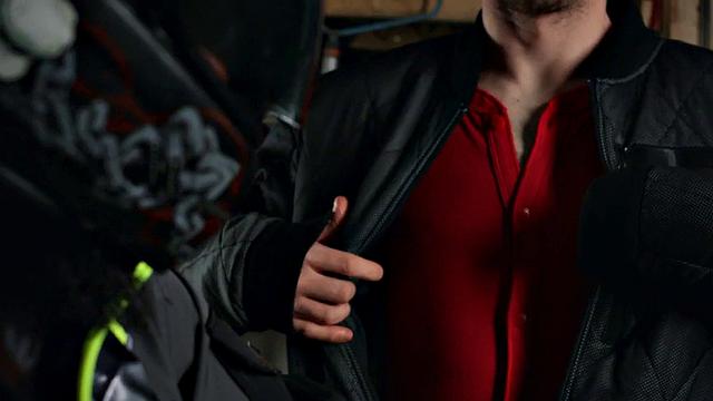 Tattooed hunk fucks nympho in asshole doggystyle