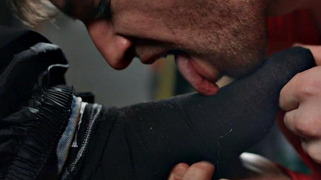 Tattooed hunk fucks nympho in asshole doggystyle