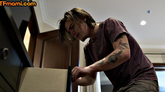 Curvy stepmom with huge tits cockriding stepson