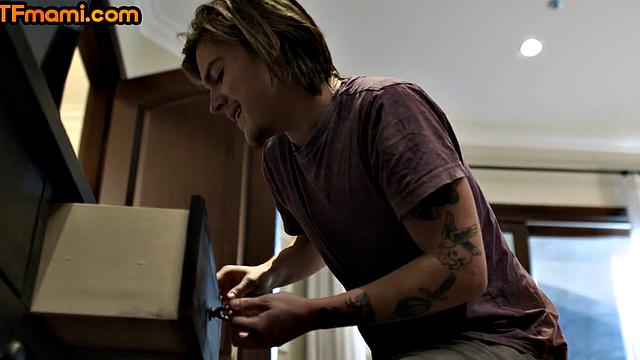 Curvy stepmom with huge tits cockriding stepson