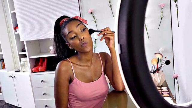 Ebony bae pleasing BF with deepthroat