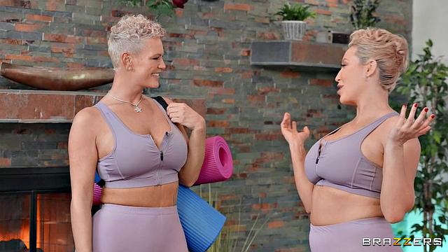 Fucking The MILF And Her Lookalike Coach