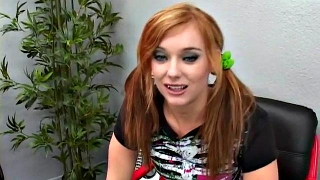 Rocker teen takes dick deep in wet pussy