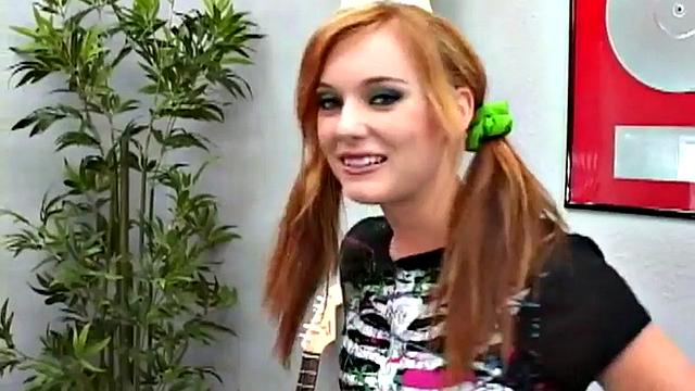 Rocker teen takes dick deep in wet pussy