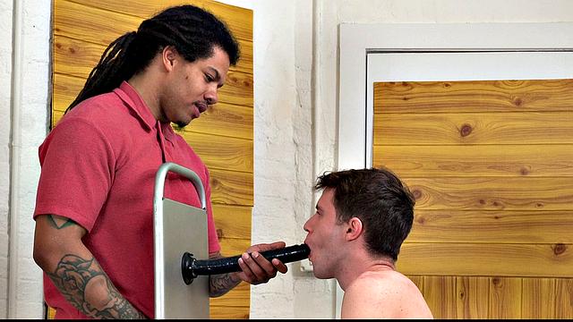 maxx monroe теряет волю в жёстких руках черного учителя