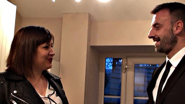 SubSlut Laura Louise: "My Cunt Loves Your Cock!"