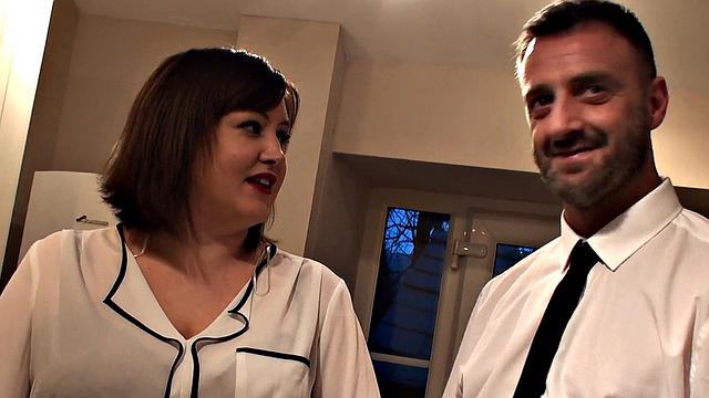 SubSlut Laura Louise: "My Cunt Loves Your Cock!"