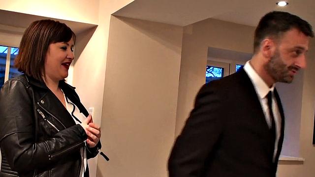 SubSlut Laura Louise: "My Cunt Loves Your Cock!"