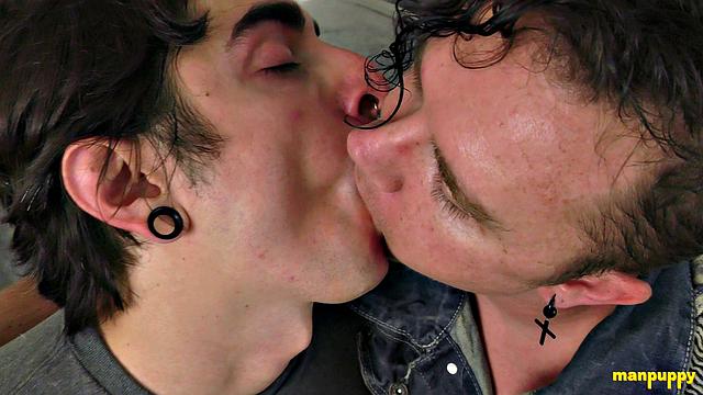 Passionate Gay Kisses Featuring Johnny & Leo - Johnny Mercy & Leo Blue