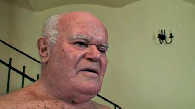 Sweet Teen Blowjob Old Gramps and Fucking