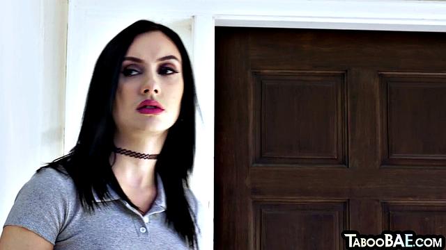 Horny 21yo sluts pounded in 3some