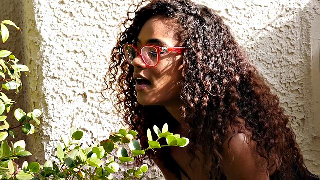 Dirty pussylicking lez GF seduces ebony lesbian slut