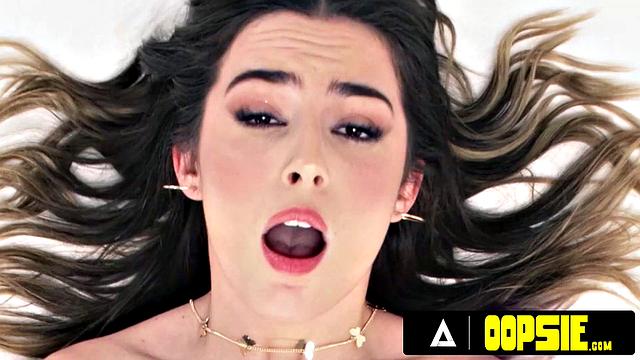 OOPSIE - Raunchy Futa Fuck-Fest With Massive Cum During Gloryhole Fun! ANIMATED PORN!