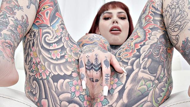 She Has Couple Tattoos