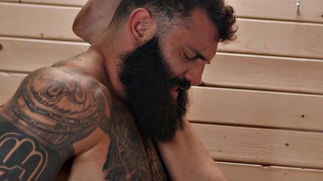 Tattooed jock barebacks sauna twink in tiny asshole