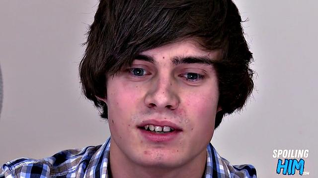 Handsome stud enjoys sucking cock