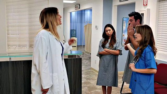 Nurse pleases doctor's cock