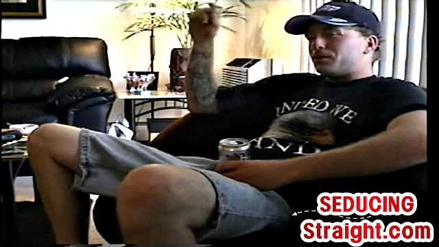 Amateur neighbor gets first time sucked by gay at home