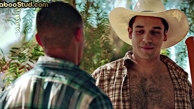 Чокнутый белый трахается с чернокожим сводным братом - сперма и смех в комплекте