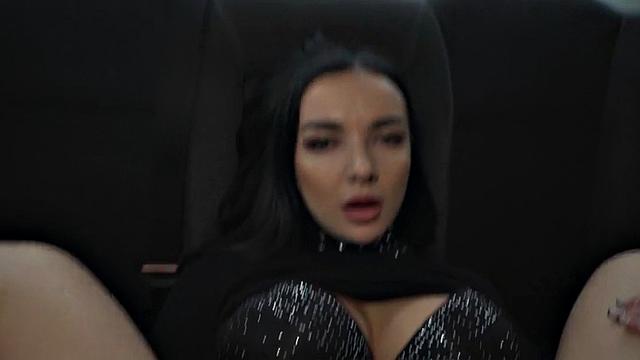 Busty taxi driver spreads pussy for lucky customer