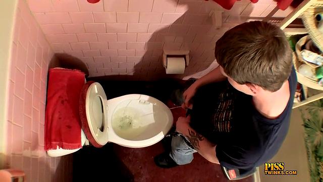 Дни натуралов: золотой дождь - Купер Ривз и Уэсли Кинкейд