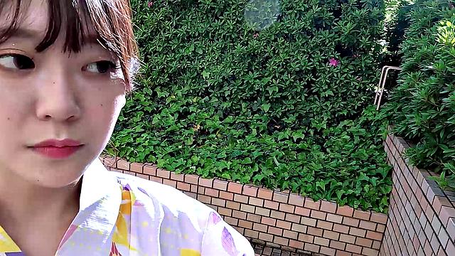 Аки Игараши сбрасывает маску и пускает в себя по полной