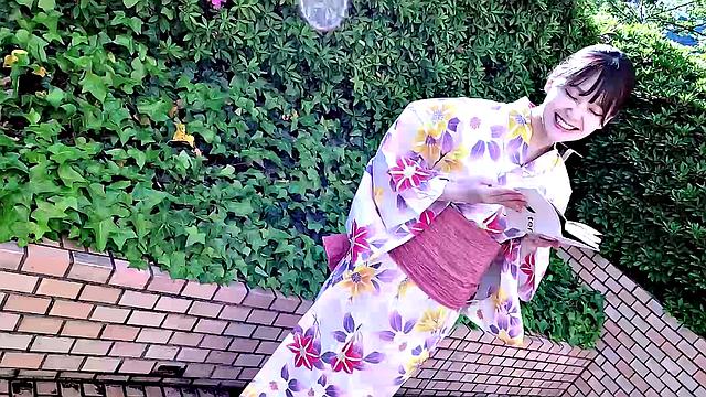 Cutest Japanese Miss Aki Igarashi comes to play today